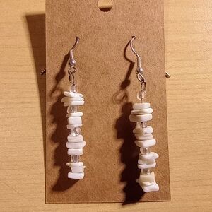 Vintage 90s Y2K Puka Shell Boho Beach French Hook Drop Dangle Earrings.